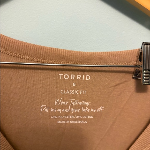 Torrid Women's Tan V-Neck Top 6x - Picture 3 of 4